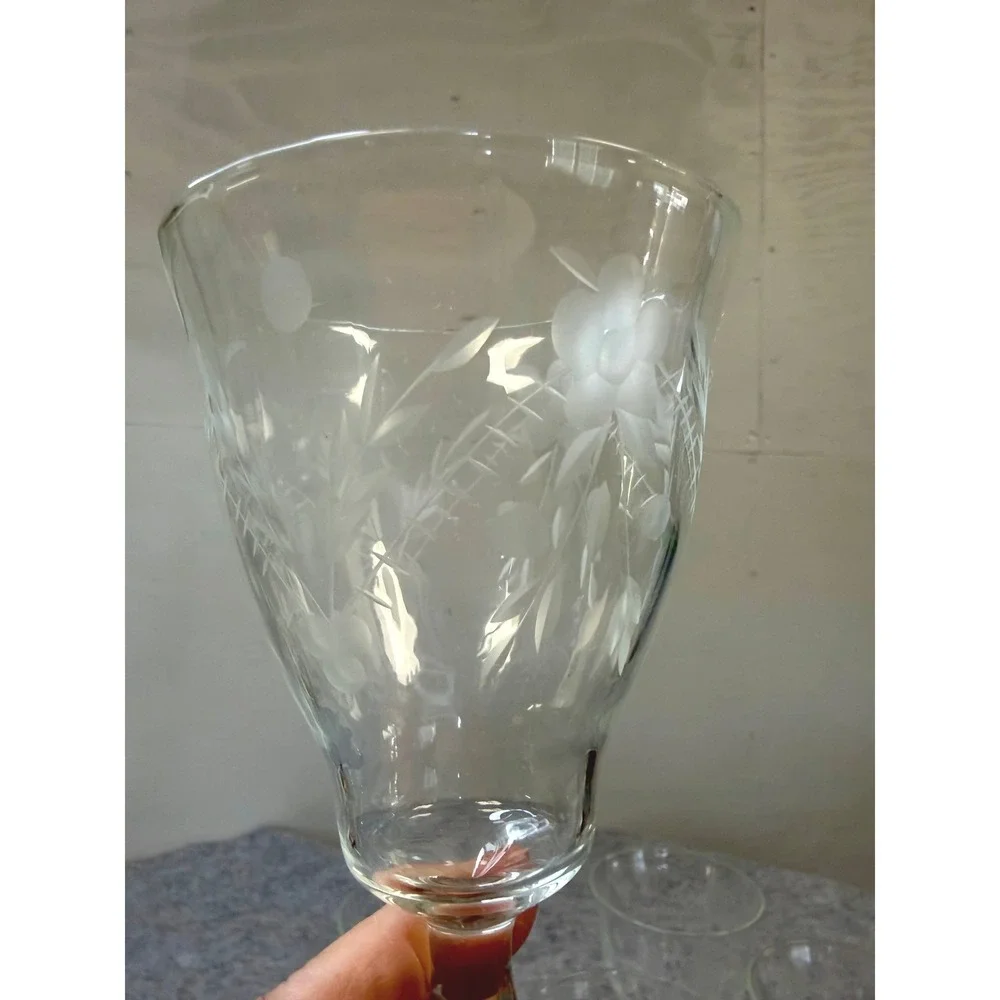 Vintage Etched Floral Crystal Wine Goblets Set of 5 Clear Glass Stemware‎ 7.25in